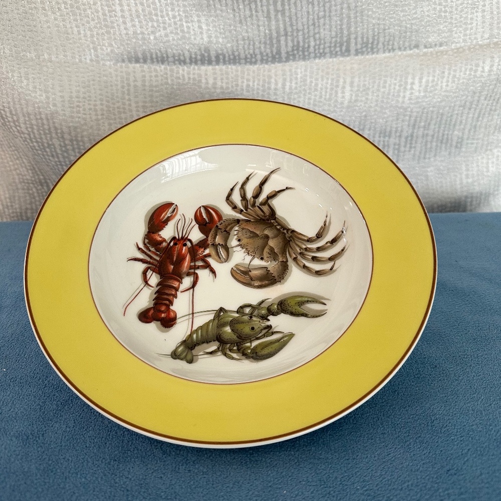 A Mottahedeh Design,  set of 5 soup bowls, Fruits of the Sea Pattern